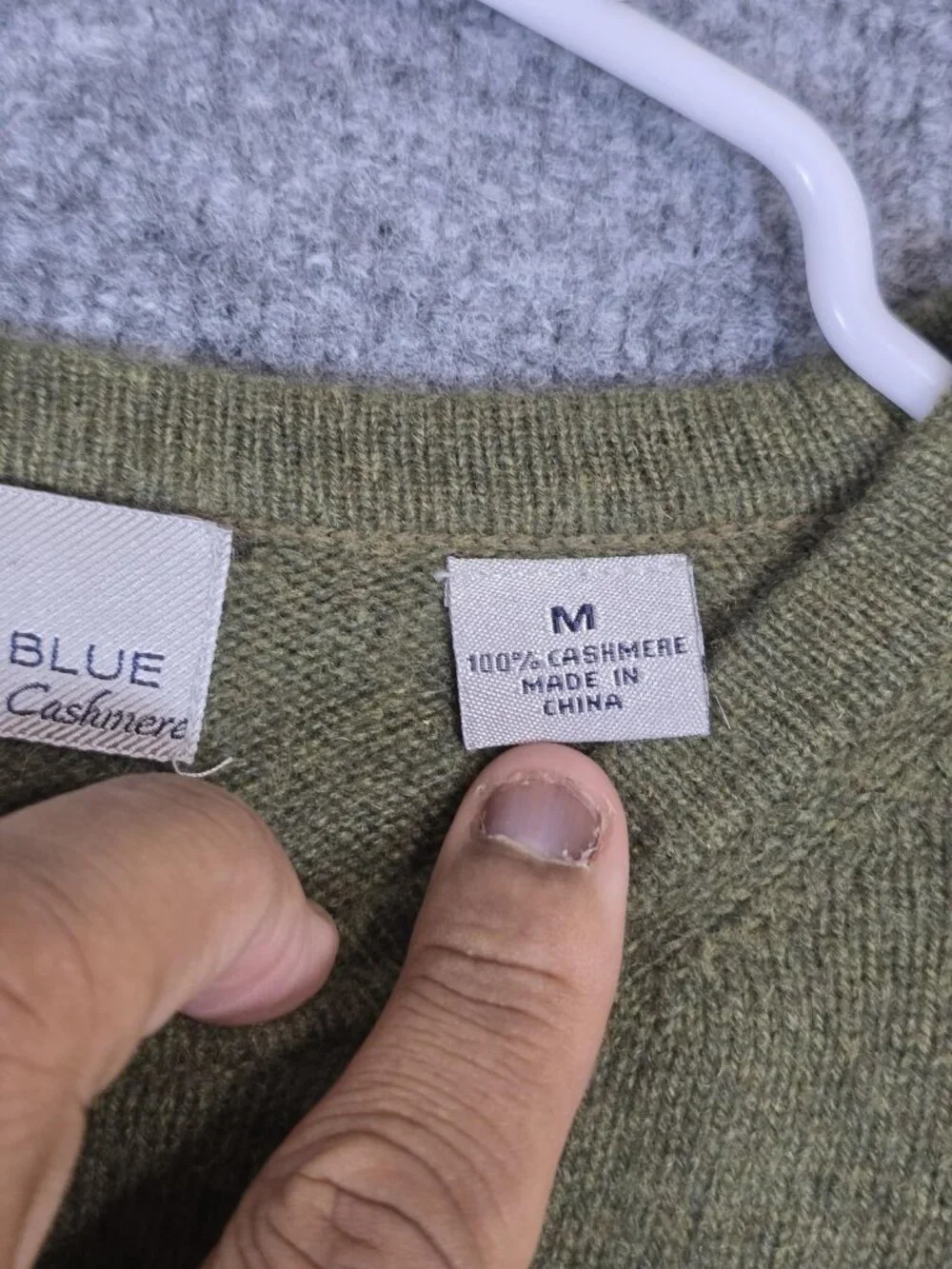 American Blue Sweater Mens Medium Green Cashmere Crewneck Pullover Stains Hole